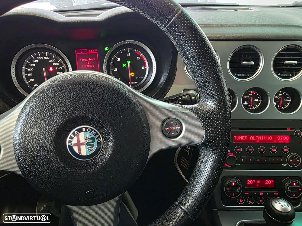 Alfa Romeo 159 Sportwagon 2.0 JTDm Distinctive - 10