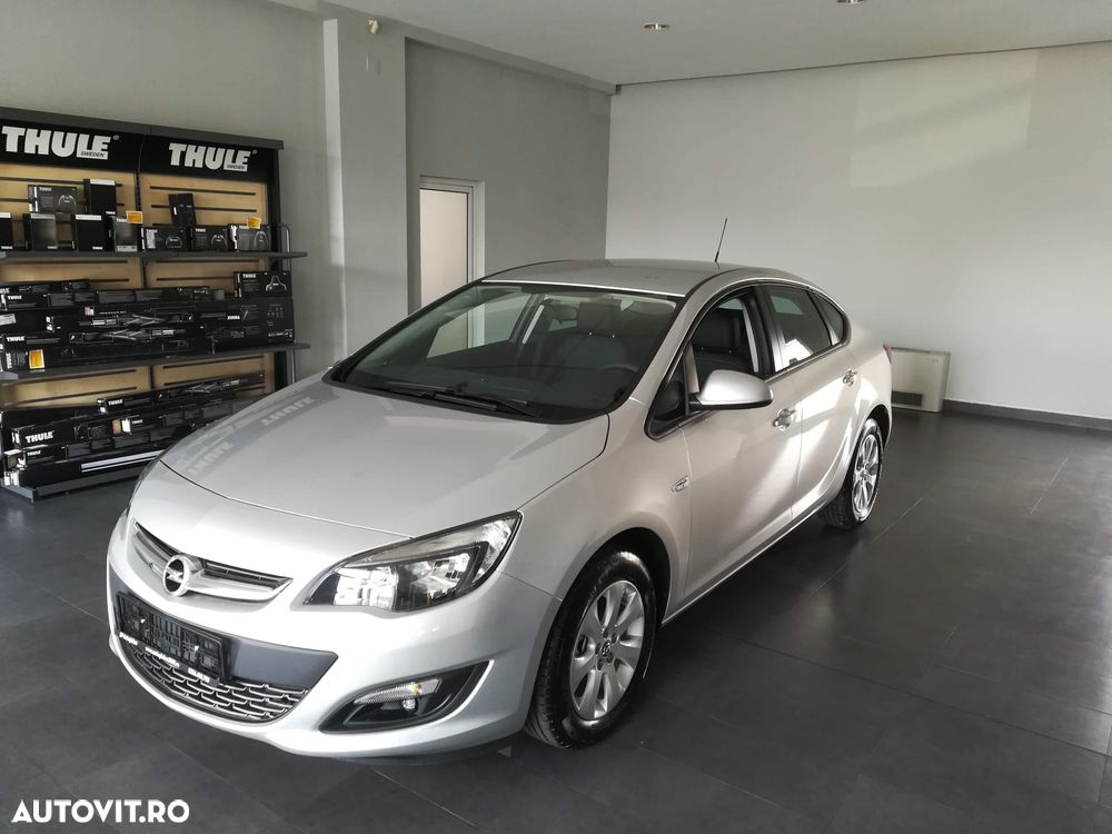 Opel Astra 1.4 Turbo ECOTEC Enjoy - 1
