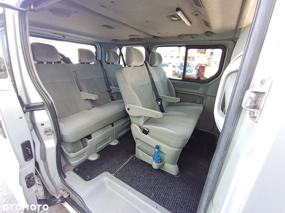 Opel Vivaro DTI Tour - 9