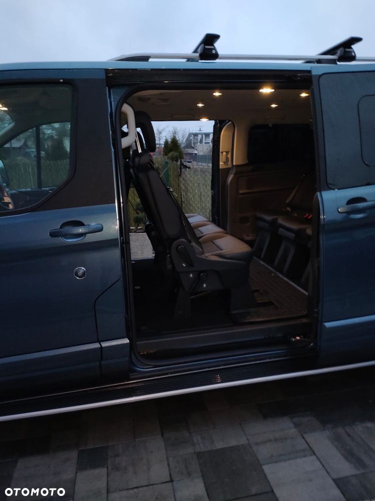Ford Tourneo Custom - 8