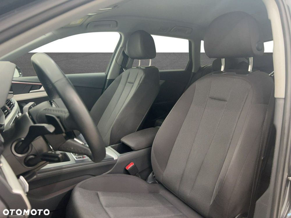 Audi A4 Limousine - 16
