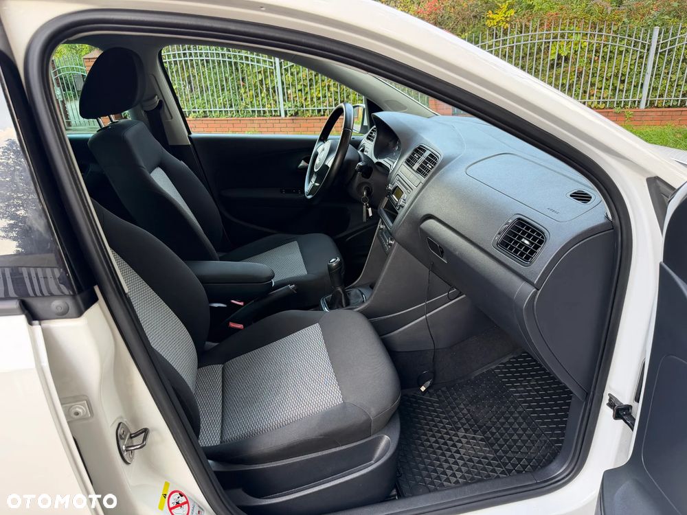 Volkswagen Polo 1.2 Life - 26