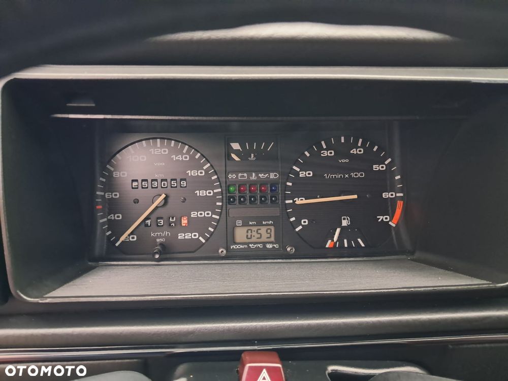 Volkswagen Golf 1.8 GTI - 18