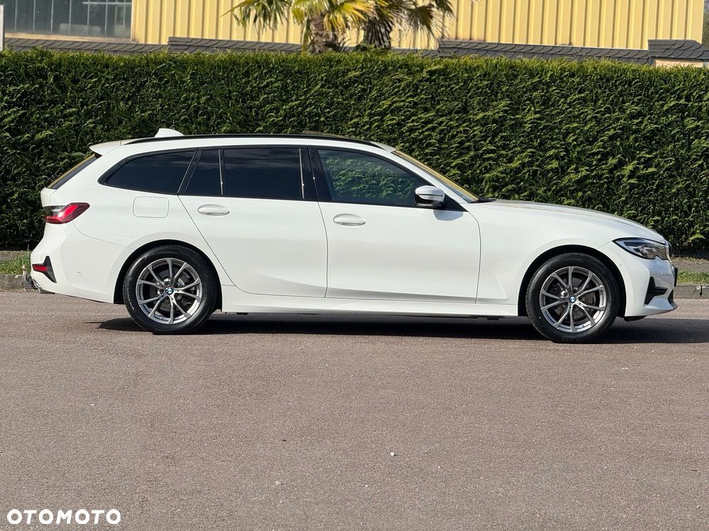 BMW Seria 3 320d Sport Line Shadow sport - 4