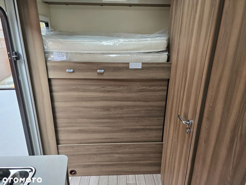 Ford Kronos 274TL - 18