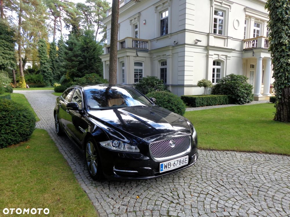 Jaguar XJ - 7