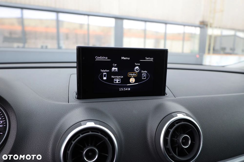 Audi A3 Sportback 1.4 TFSI Ambiente - 26