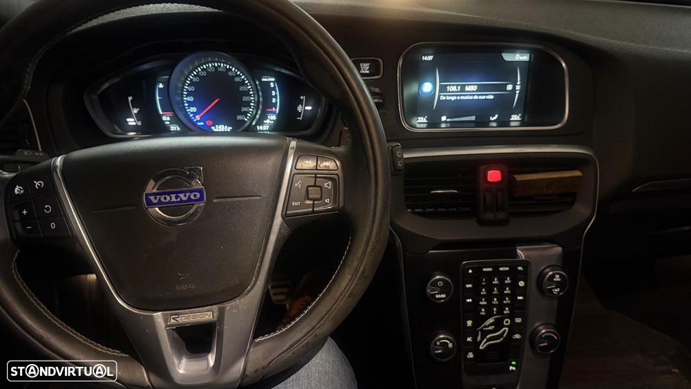 Volvo V40 1.6 D2 R-Design - 10