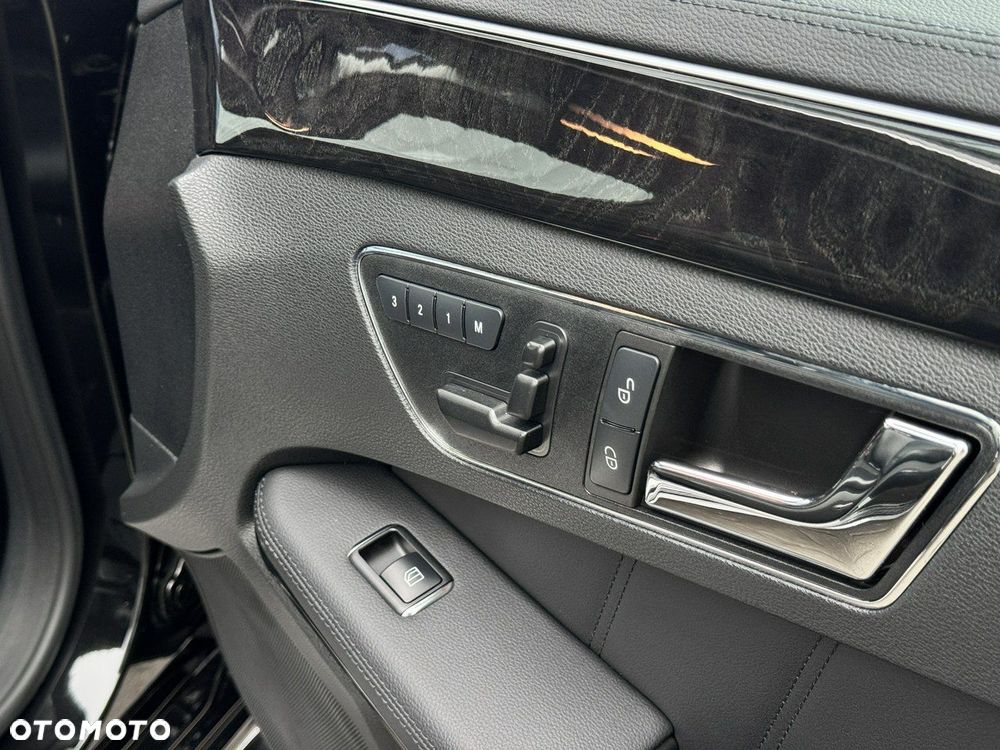 Mercedes-Benz Klasa E - 25