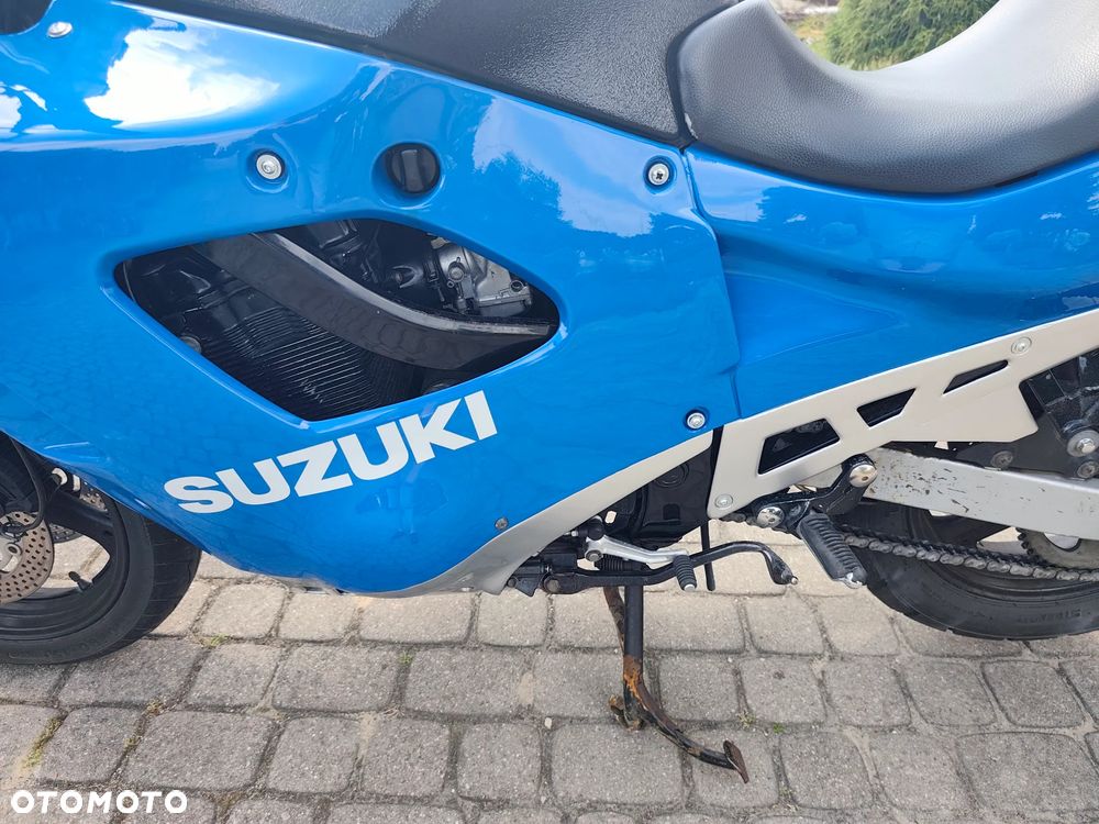 Suzuki GSX - 7