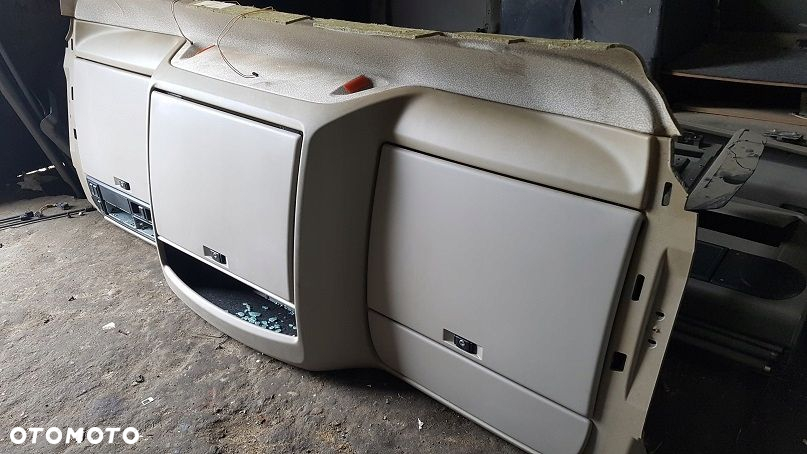 PÓŁKA PÓŁKI KONSOLA GÓRNA SCHOWKI DAF XF 106 EURO 6 SUPER SPACE CAB - 2