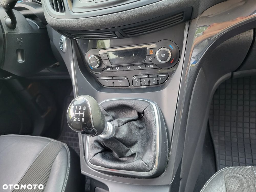 Ford Kuga 2.0 TDCi 4WD Titanium - 12