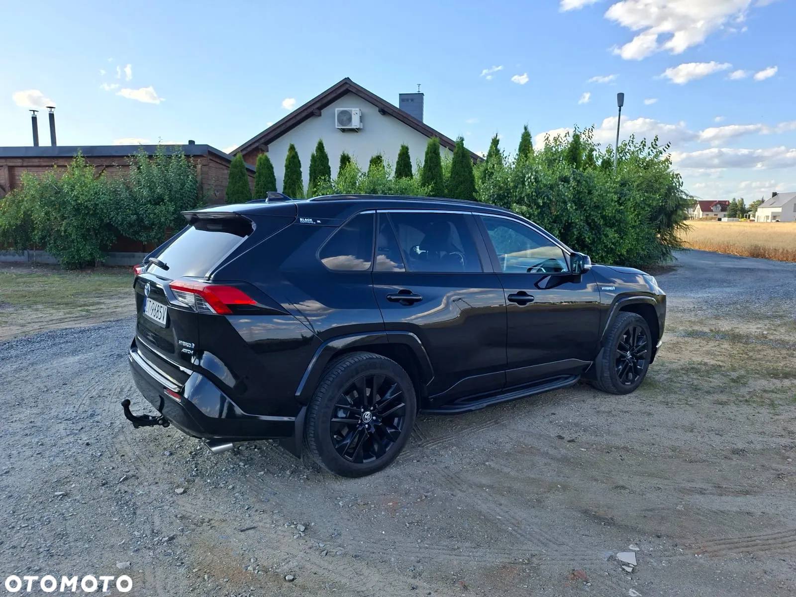 Toyota RAV4 2.5 Hybrid Black Edition by JBL 4x4 - 4