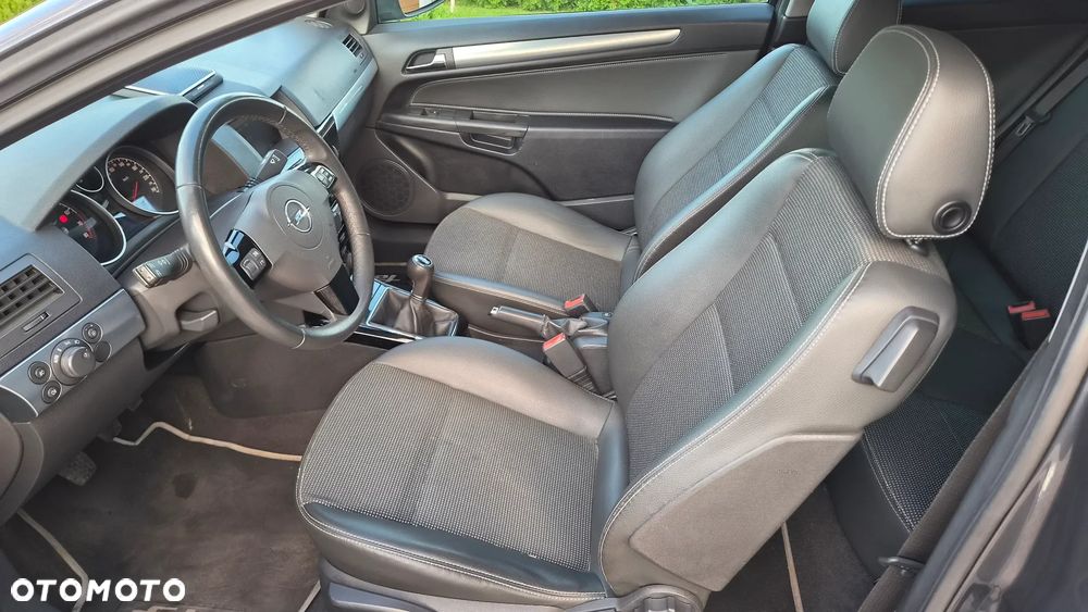 Opel Astra 1.8 NAVI - 21