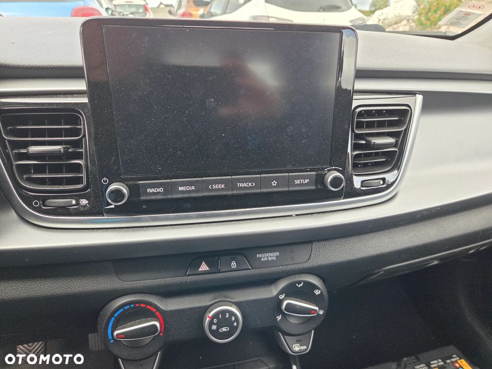 Kia Rio - 13