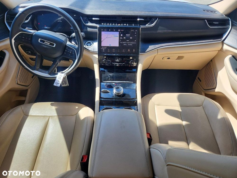 Jeep Grand Cherokee - 10
