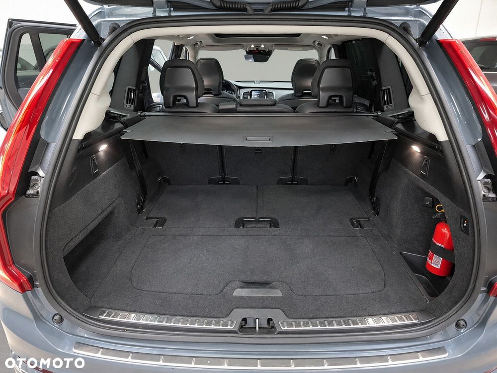 Volvo XC 90 - 19