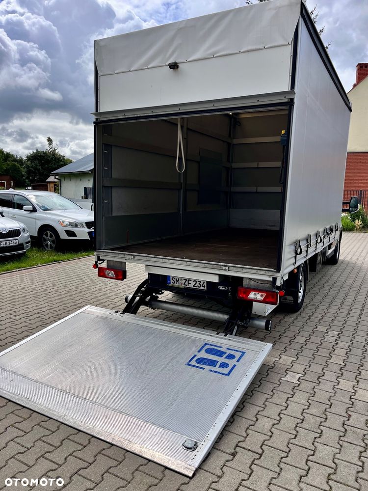 Ford Transit - 33