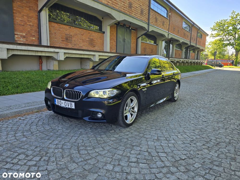 BMW Seria 5 520d xDrive Luxury Line - 1