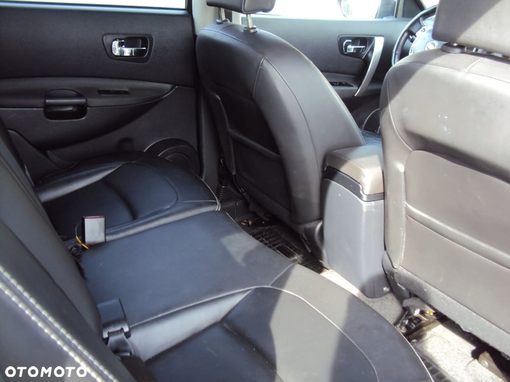 Nissan Qashqai+2 2.0 dCi DPF 4x4 tekna - 10