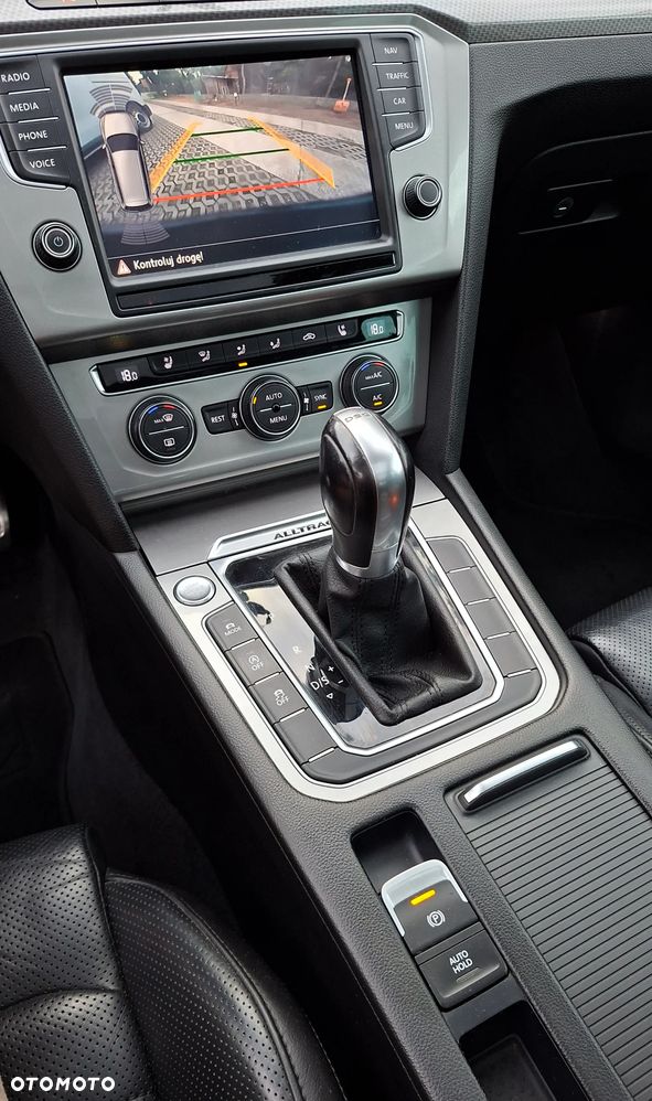 Volkswagen Passat Alltrack - 23