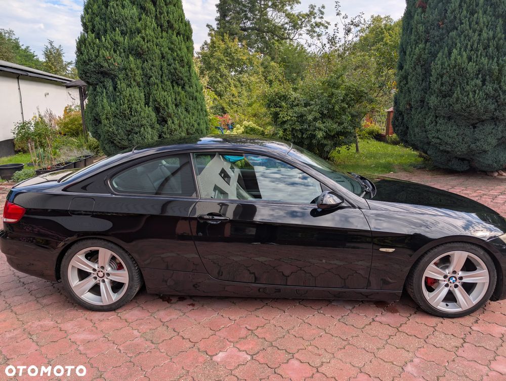 BMW Seria 3 320i Coupe - 3