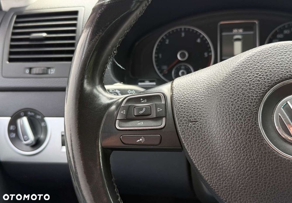 Volkswagen Multivan - 27