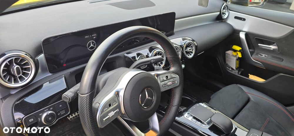 Mercedes-Benz Klasa A 250 4-Matic AMG Line 7G-DCT - 3