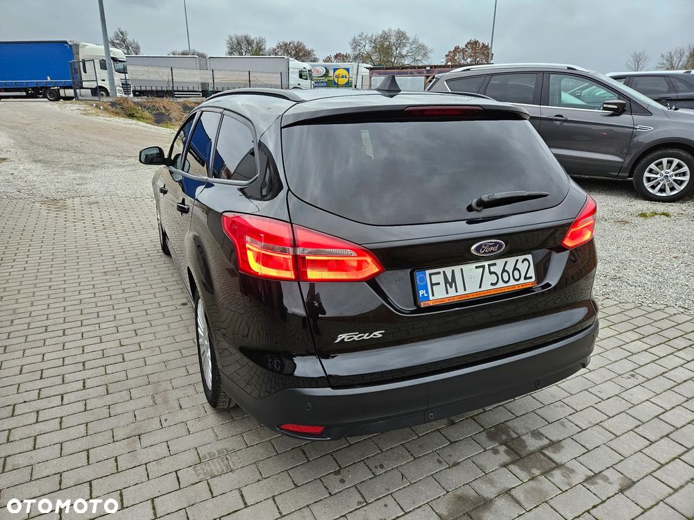 Ford Focus 1.5 TDCi DPF Start-Stopp-System Business - 9