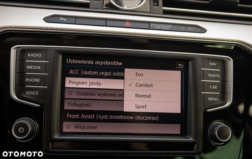 Volkswagen Passat 2.0 TDI BMT Highline DSG - 33