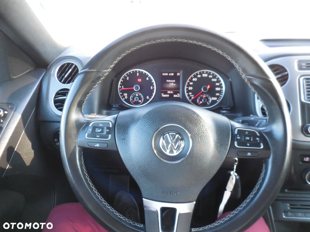 Volkswagen Tiguan 2.0 TDI SCR BlueMotion Technology Lounge Sport & Style - 21