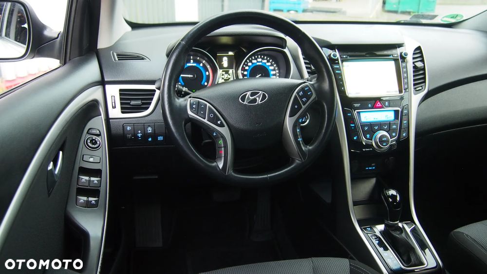 Hyundai i30 1.6 CRDi Automatik Style - 24