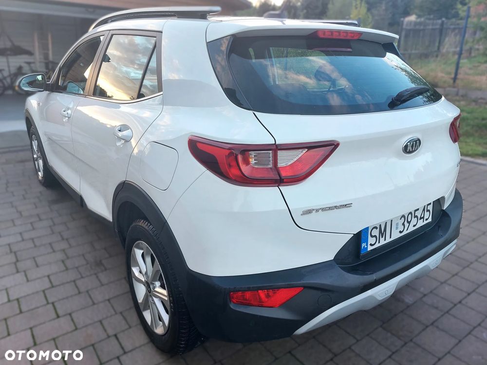 Kia Stonic - 6
