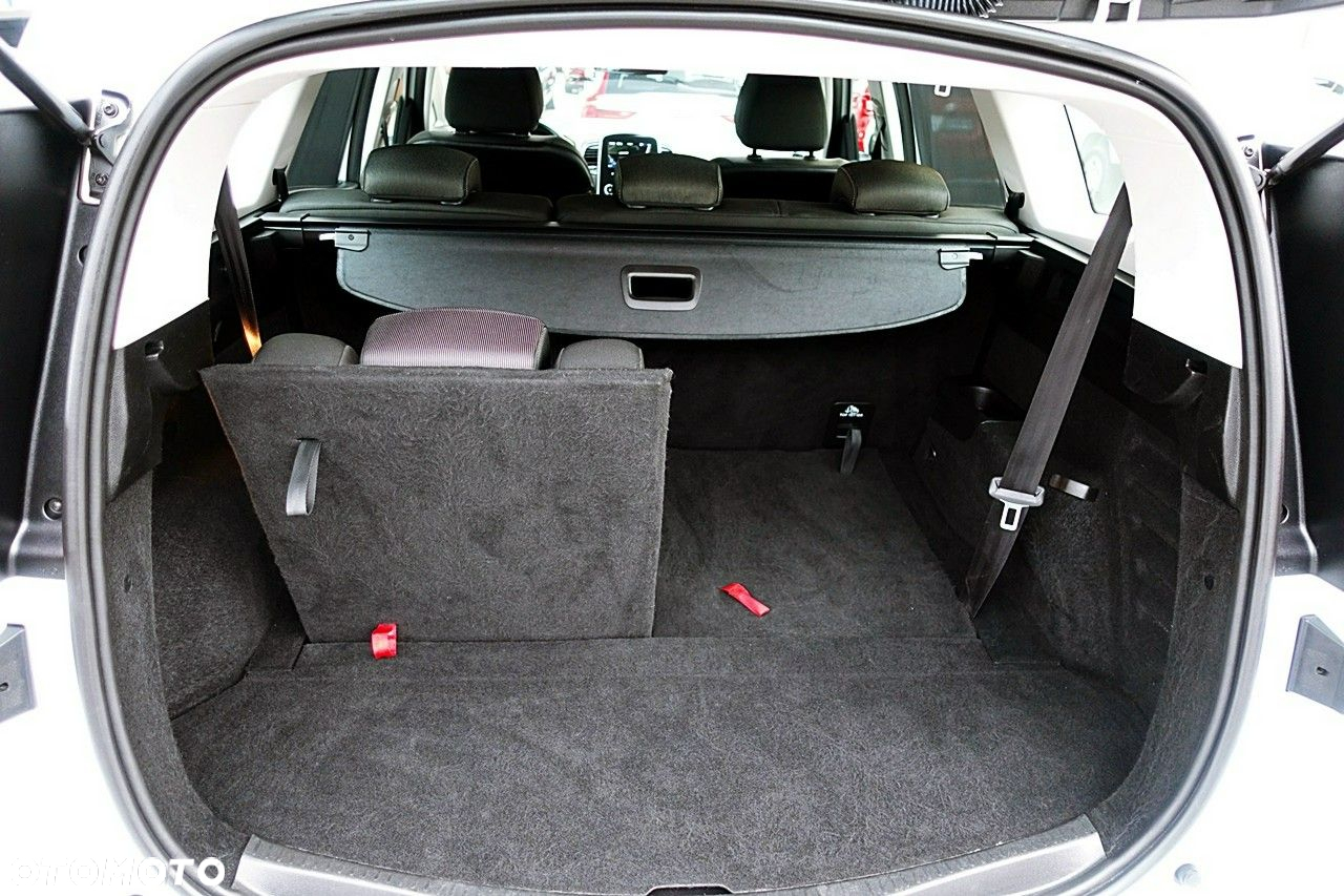 Renault Grand Scenic - 18