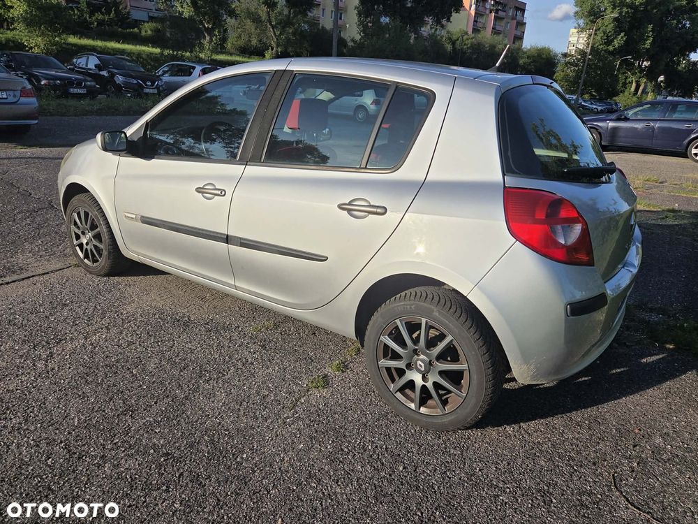 Renault Clio 1.2 16V Ripcurl - 3