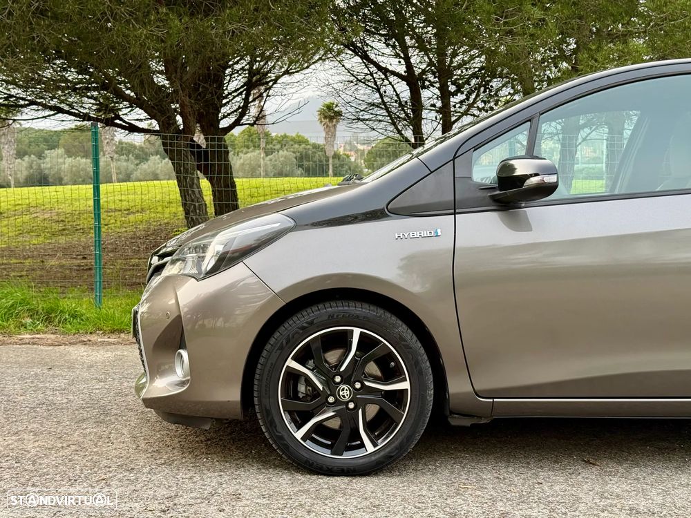 Toyota Yaris 1.5 HSD Square Collec.Bronze - 24