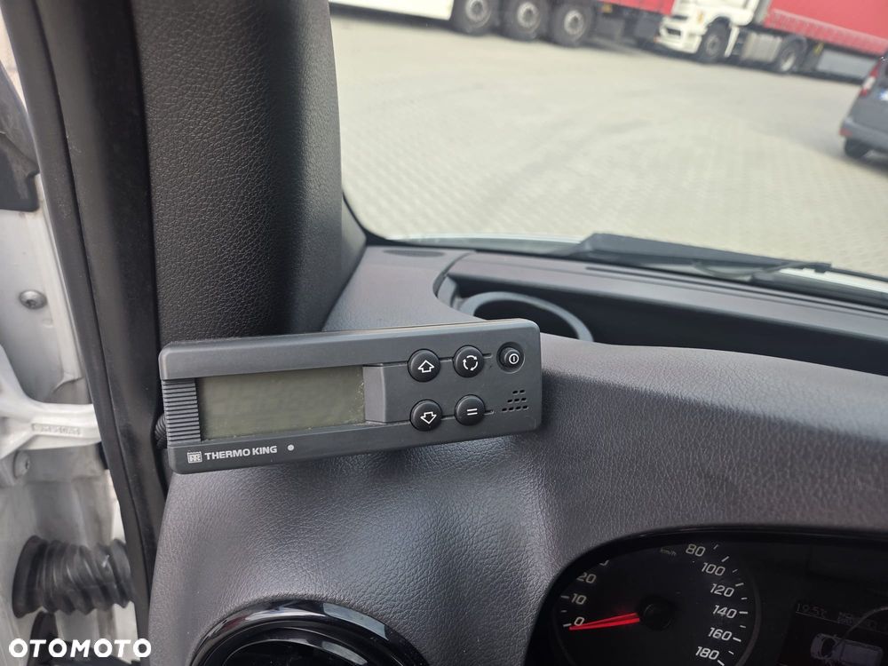 Mercedes-Benz SPRINTER 316 CDI * CHŁODNIA THERMOKING V-200MAX * - 9