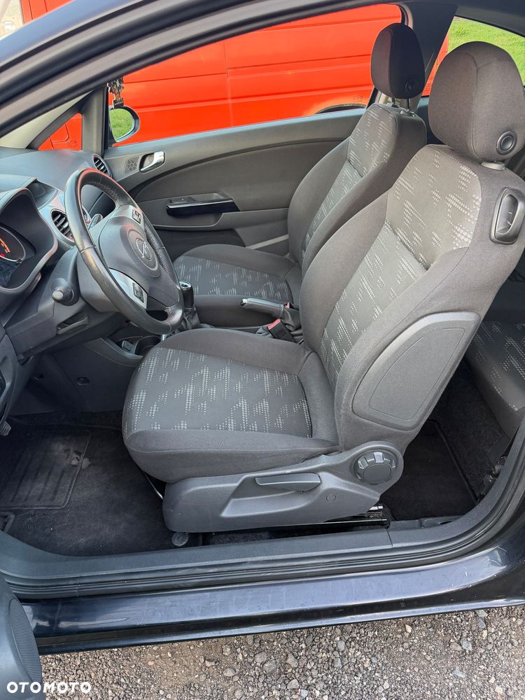 Opel Corsa - 10