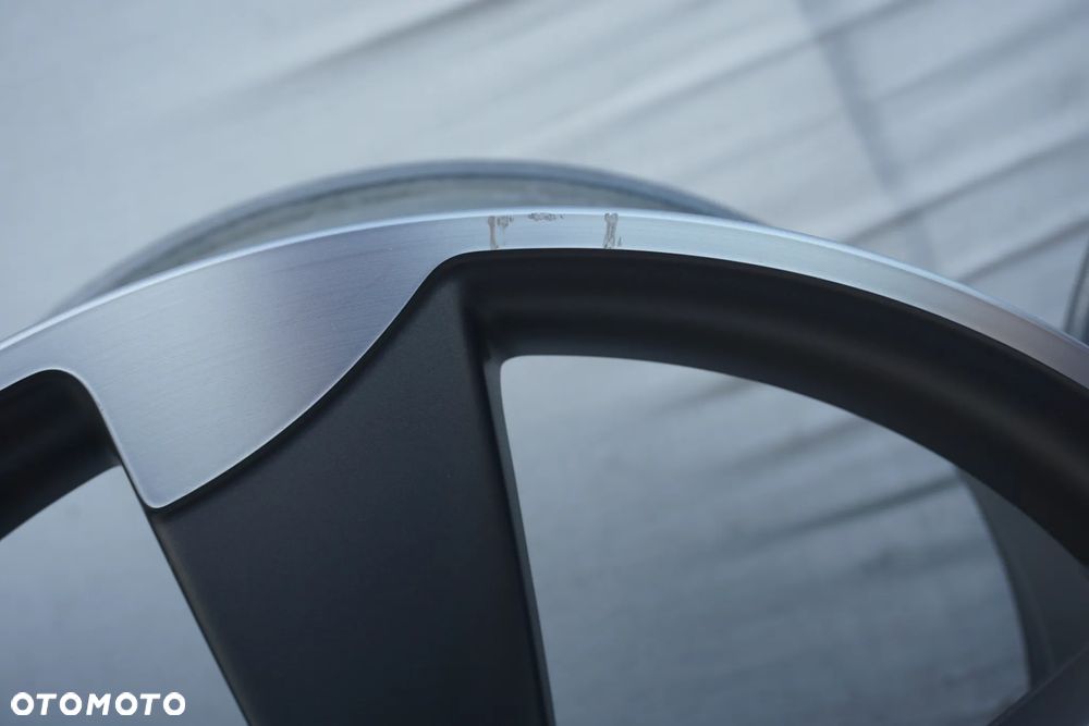 Audi 5x112 20 8,5J et45 4G0601025 - 14