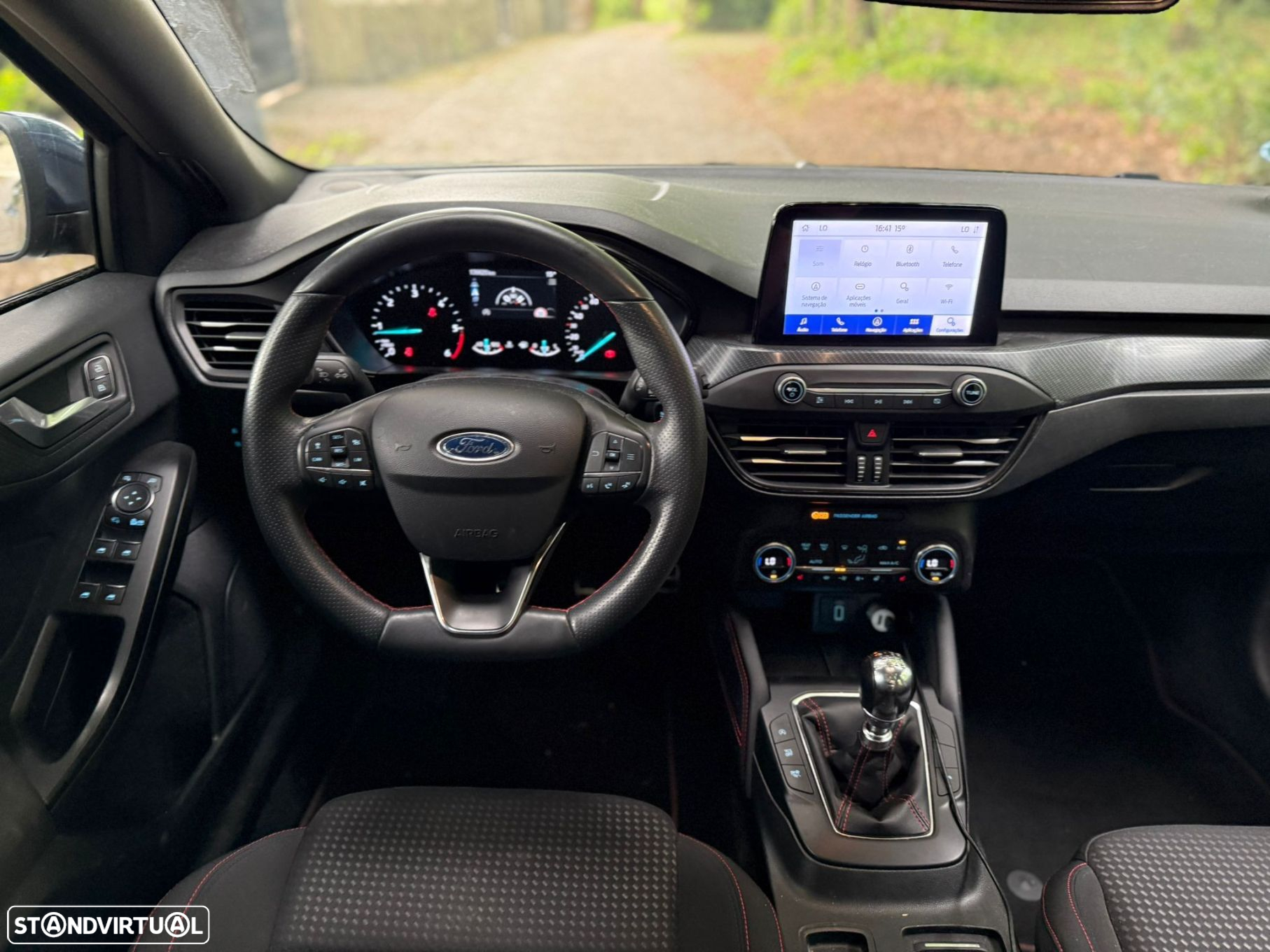 Ford Focus 1.5 TDCi EcoBlue ST-Line X - 16