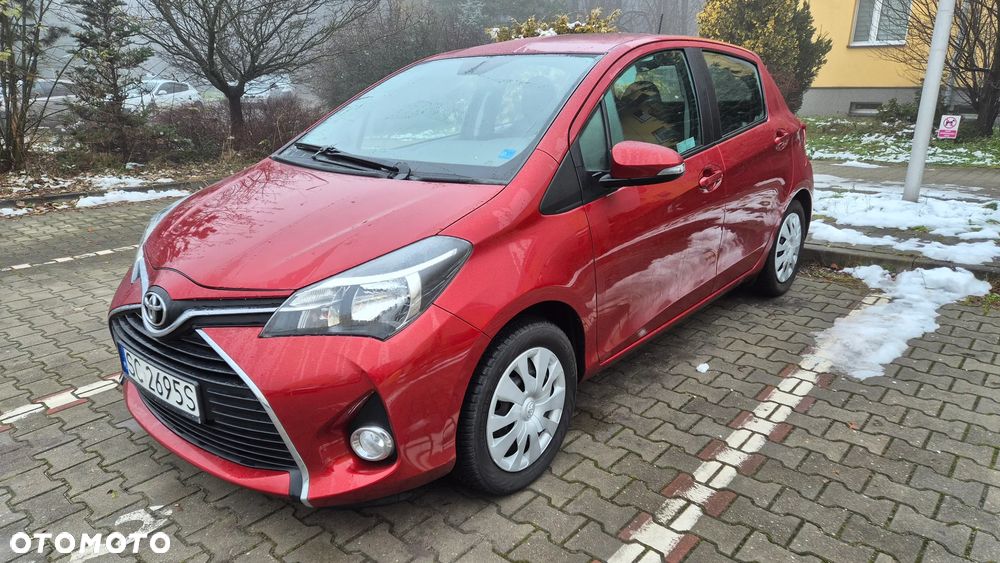 Toyota Yaris 1.33 Premium EU6 - 1