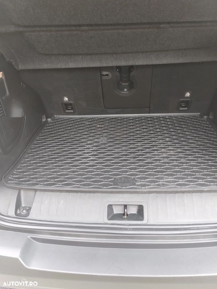 Jeep Renegade - 16