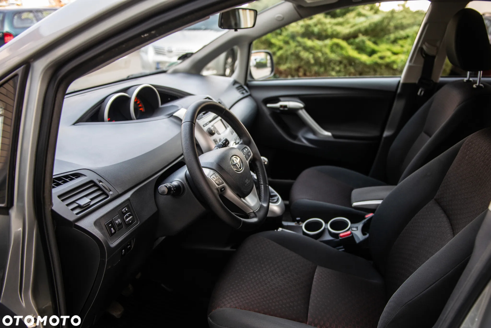 Toyota Verso 2.0 D-4D Premium - 17