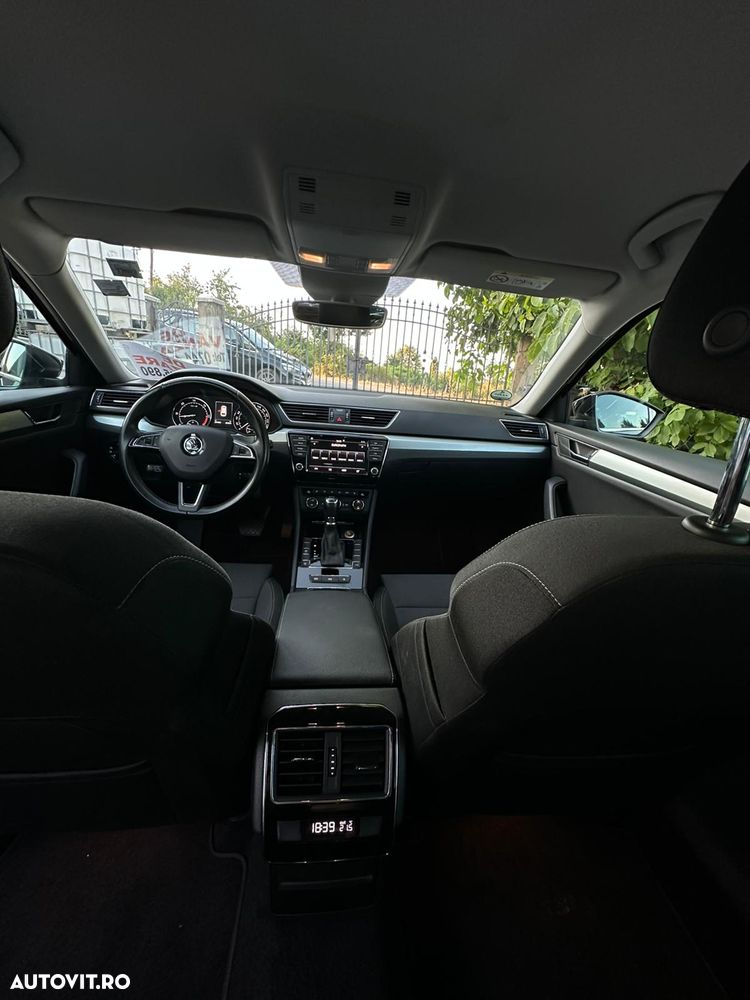 Skoda Superb 2.0 TDI DSG Sportline - 13