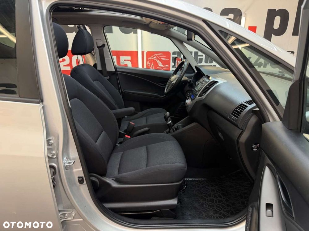 Hyundai ix20 - 41