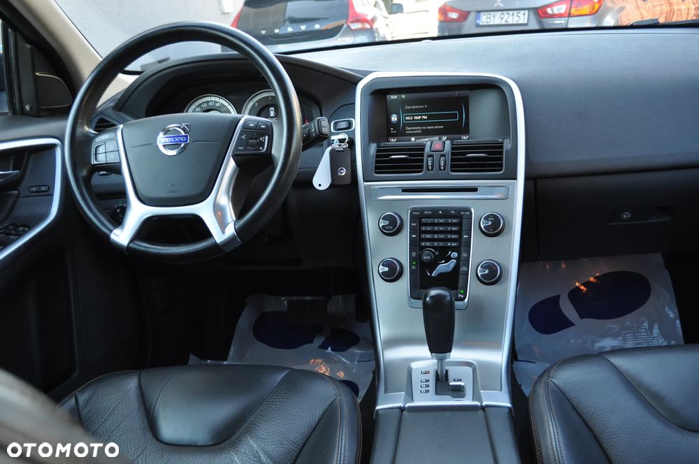 Volvo XC 60 D3 Momentum - 20