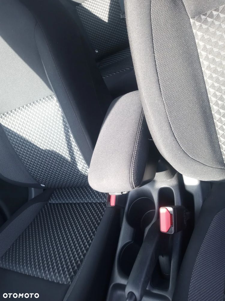 Nissan Micra - 24