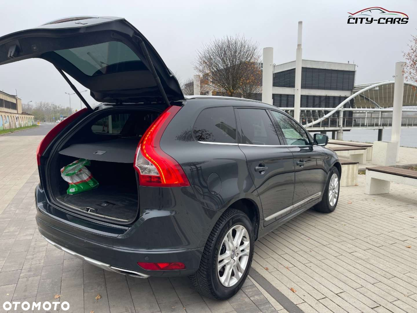 Volvo XC 60 - 24