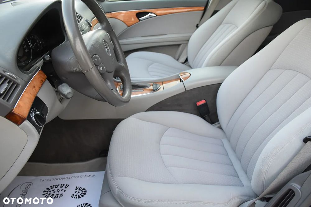 Mercedes-Benz Klasa E 500 4-Matic Avantgarde - 21