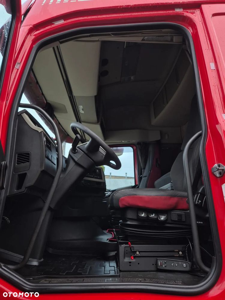 Volvo FH GLOBETROTTER - 20